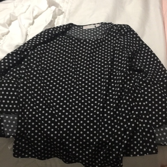 Polka dot top - Picture 1 of 2